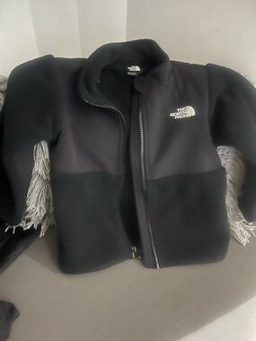 The North Face Infant Black Fleece  Denali